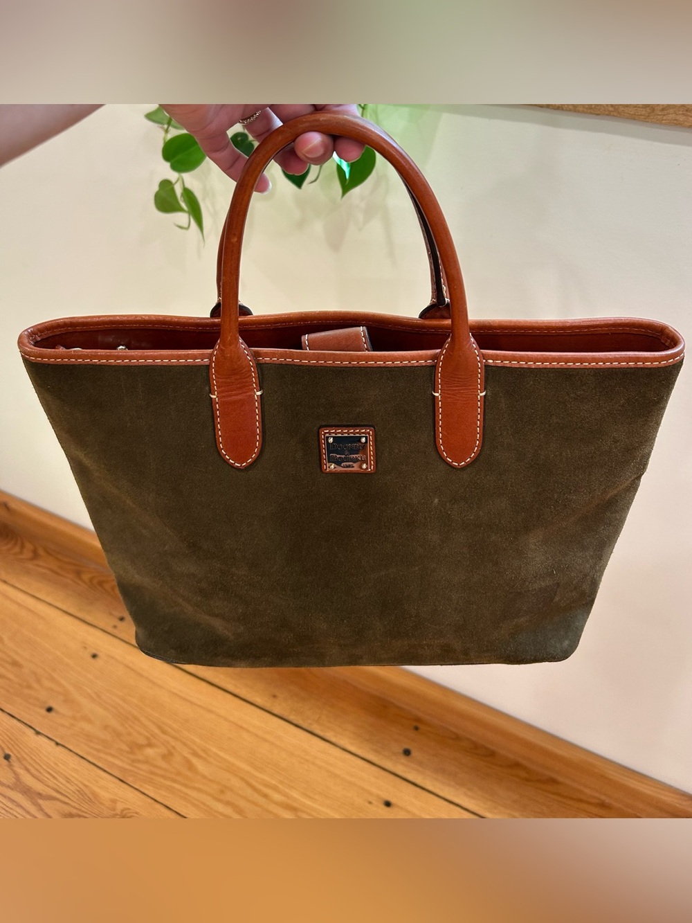 Dooney & Bourke Olive Green Suede Vintage 90’s Purse EUC
